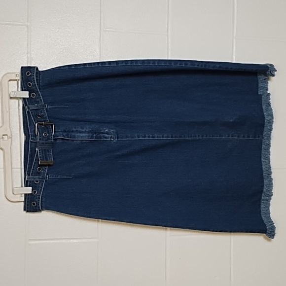 Denim Skirt 12 100% Cottom Raw Fringe Edge Hem Belt Zip Front - Picture 1 of 9
